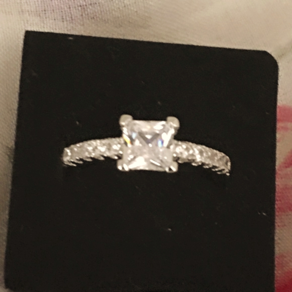 💎 Princess Cut Solitaire 💎 - Picture 7 of 7